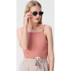 Crop top na ramiączkach - Różowy. Różowe topy damskie Sinsay, s, bez wzorów, bez kołnierzyka. Za 14,99 zł.