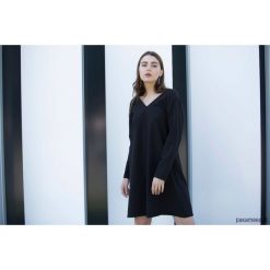 Sukienki balowe: Sukienka SIMPLICITY BLACK