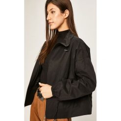 Answear - Kurtka. Czarne kurtki damskie ANSWEAR, s, bez wzorów, z elastanu, krótkie, bez kaptura. W wyprzedaży za 159,90 zł.
