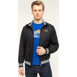 Kurtka bomber EA7 Emporio Armani 3HPB28 PN27Z 0208. Czarne kurtki męskie EA7 Emporio Armani, m, bez wzorów, z poliamidu, bez kaptura. W wyprzedaży za 549,00 zł.