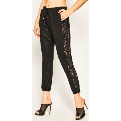 Spodnie dresowe Liu Jo Sport TA0120 F0809. Czarne spodnie damskie Liu Jo Sport, s, z bawełny. Za 549,00 zł.