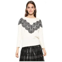 Desigual Panie Sweter Jers Saruka 17Wwjfa7 1001 (Rozmiar S). Białe swetry damskie marki Desigual, s, bez wzorów, bez rękawów, bez kaptura. W wyprzedaży za 252,00 zł.