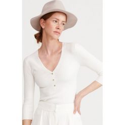 Cienki sweter - Kremowy. Białe swetry damskie Reserved, s. Za 69,99 zł.