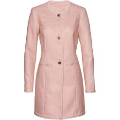 Długi żakiet z przędzy boucle bonprix stary jasnoróżowy. Różowe żakiety damskie bonprix, bez wzorów. Za 189,99 zł.