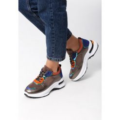 Brązowe Sneakersy Corn Lily. Pomarańczowe buty sportowe damskie Born2be, w kolorowe wzory, sportowe. Za 99,99 zł.