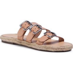 Espadryle MANEBI - Leather Sandals S 2.0 Y0 Natural W Triple Buckle. Brązowe espadryle damskie Manebi, bez wzorów, ze skóry ekologicznej, bez obcasa. Za 649,00 zł.