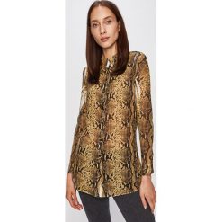 Guess Jeans - Koszula. Żółte bluzki damskie Guess Jeans, s, z aplikacjami, z poliesteru, casualowe, bez kołnierzyka, z długim rękawem. W wyprzedaży za 239,90 zł.