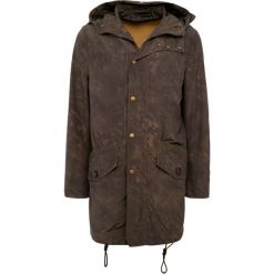DRYKORN WATERPORT Parka khaki. Brązowe płaszcze męskie DRYKORN, m, bez wzorów, z poliesteru, bez kaptura. W wyprzedaży za 551,60 zł.