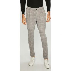 Premium by Jack&Jones - Spodnie. Szare spodnie męskie Premium by Jack&Jones, na co dzień, bez wzorów, z elastanu, casualowe. W wyprzedaży za 159,90 zł.