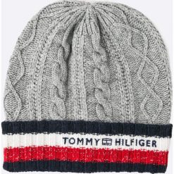 Tommy Hilfiger - Czapka + szalik. Szare szaliki damskie marki TOMMY HILFIGER, na zimę, z wiskozy. W wyprzedaży za 339,90 zł.