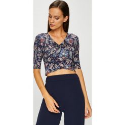 Answear - Bluzka. Szare bluzki damskie ANSWEAR, na co dzień, s, bez wzorów, z elastanu, bez kołnierzyka, bez rękawów. W wyprzedaży za 49,90 zł.