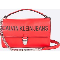 Calvin Klein - Torebka Sculpted Flap. Różowe torebki klasyczne damskie Calvin Klein, w paski, z materiału, średnie. Za 539,90 zł.