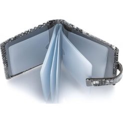 Etui na wizytówki lakierowane wężowa Jennifer Jones szare. Szare etui damskie Jennifer Jones, ze skóry. Za 39,99 zł.