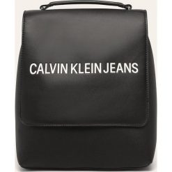 Calvin Klein Jeans - Plecak. Niebieskie plecaki damskie Calvin Klein Jeans, bez wzorów, z jeansu, eleganckie. W wyprzedaży za 499,90 zł.