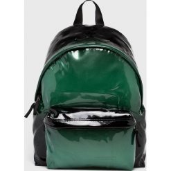 Eastpak - Plecak. Plecaki damskie Eastpak, bez wzorów, z poliesteru. W wyprzedaży za 179,90 zł.