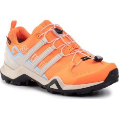 Buty adidas - Terrex Swift R2 Gtx W GORE-TEX G26559 Hireco/Cbrown/Globlu. Pomarańczowe buty trekkingowe damskie Adidas, bez wzorów, z tworzywa sztucznego, bez obcasa, bez zapięcia. W wyprzedaży za 359,00 zł.