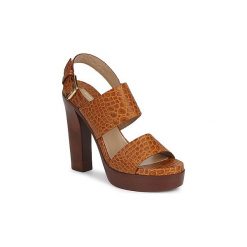 Sandały Michael Kors MATISSE LUX. Pomarańczowe sandały damskie marki Michael Kors, bez wzorów, bez obcasa, bez zapięcia. Za 2031,20 zł.