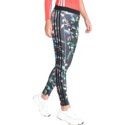 Adidas Originals Legginsy Wielokolorowy. Spodnie damskie adidas Originals, bez wzorów, z elastanu. Za 145,95 zł.