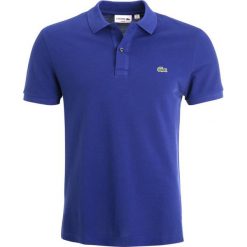 Lacoste SHORTSLEEVE SLIM FIT Koszulka polo ocean. Niebieskie koszulki męskie Lacoste, s, bez wzorów, z bawełny, polo, bez rękawów. Za 379,00 zł.