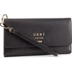 Duży Portfel Damski DKNY - R91UHB11 Blk/Gold BGD. Czarne portfele damskie DKNY, bez wzorów, ze skóry. Za 769,00 zł.