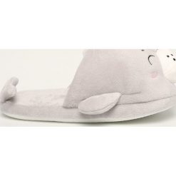 Tally Weijl - Kapcie. Szare kapcie damskie TALLY WEIJL, z materiału. Za 79,90 zł.