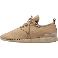 Trampki męskie: Djinn’s MOCLAU HUMP CAMO Tenisówki i Trampki olive