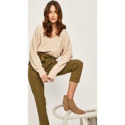 Answear - Sweter. Brązowe swetry damskie ANSWEAR, s, bez wzorów, z wełny, bez rękawów, bez kaptura. W wyprzedaży za 69,90 zł.