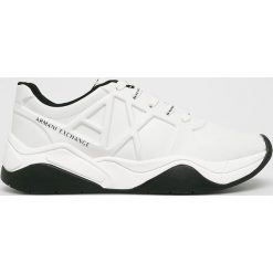 Armani Exchange - Buty. Białe buty sportowe damskie Armani Exchange, bez wzorów, z gumy, sportowe. W wyprzedaży za 499,90 zł.