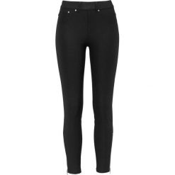 Cellbes Legginsy czarny female czarny 52. Czarne legginsy damskie Cellbes, bez wzorów, z gumy. W wyprzedaży za 74,00 zł.