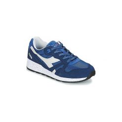 Buty Diadora N9000 SPECKLED. Niebieskie trampki męskie Diadora, bez wzorów, bez zapięcia. Za 423,20 zł.