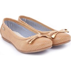 Balerinki dziurkowane - skóra naturalna - model 013 - kolor camelowy. Baleriny damskie Zapato, bez wzorów, ze skóry, bez obcasa. W wyprzedaży za 173,40 zł.