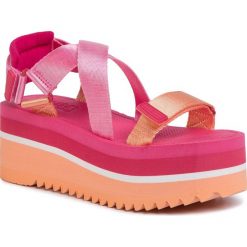 Sandały TOMMY JEANS - Pop Color Flatform Sandal EN0EN00847 Red XIF. Różowe klapki damskie Tommy Jeans, bez wzorów, z jeansu, bez obcasa, na obcasie. W wyprzedaży za 239,00 zł.