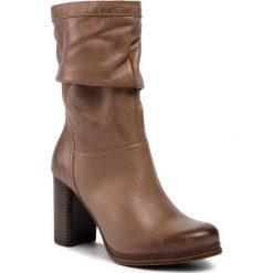 Kozaki LASOCKI - SEWERA-10 Beige. Pomarańczowe kozaki damskie Lasocki, ze skóry, bez obcasa, bez zapięcia. Za 329,99 zł.