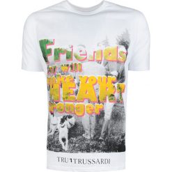 Trussardi T-shirt "Slim". T-shirty męskie Trussardi, bez wzorów, z bawełny, z okrągłym kołnierzem. Za 149,00 zł.