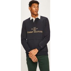 Tommy Hilfiger - Bluza. Brązowe bluzy męskie xl, z aplikacjami, z bawełny, z kapturem. W wyprzedaży za 399,90 zł.