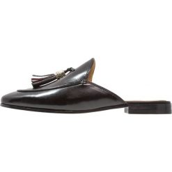 Chodaki damskie: Melvin & Hamilton SCARLETT Klapki black/red