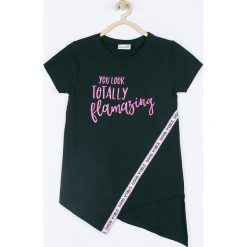 Coccodrillo - T-shirt dziecięcy 128-158 cm. Czarne bluzki dziewczęce COCCODRILLO, z nadrukiem, z elastanu, z okrągłym kołnierzem, z krótkim rękawem, krótkie, bez kaptura. W wyprzedaży za 29,90 zł.