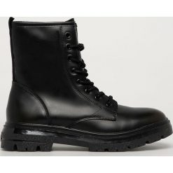 Wrangler - Workery skórzane. Czarne workery damskie Wrangler, na co dzień, ze skóry, casualowe, z okrągłym noskiem, bez obcasa, na sznurówki. Za 379,90 zł.