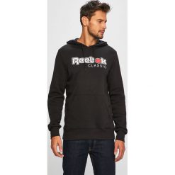 Reebok Classic - Bluza. Czarne bluzy męskie s, z nadrukiem, z bawełny, z kapturem. W wyprzedaży za 179,90 zł.