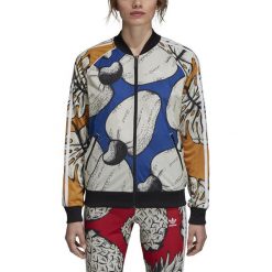 DAMSKA BLUZA SPORTOWA ADIDAS SST (34). Bluzy sportowe damskie Adidas, bez wzorów, z poliesteru, bez rękawów, długie, bez kaptura. W wyprzedaży za 239,99 zł.