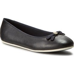 Baleriny TOMMY HILFIGER - Dana 17A FG0FG00060 Midnight 403. Niebieskie baleriny damskie TOMMY HILFIGER, bez wzorów, ze skóry, bez obcasa. W wyprzedaży za 189,00 zł.