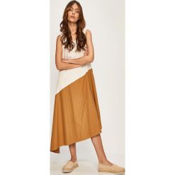 Answear Lab - Sukienka. Sukienki damskie Answear Lab, na co dzień, s, w kwiaty, z bawełny, casualowe, z dekoltem karo, z krótkim rękawem, krótkie, mini, rozkloszowane. Za 149,90 zł.