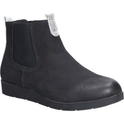 Botki Casu 2261-2. Czarne botki damskie marki Casu, bez obcasa, bez zapięcia. Za 49,99 zł.