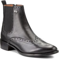Buty zimowe damskie: Botki SOLO FEMME - 33901-02-G85/000-13-00 Czarny