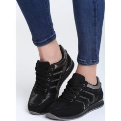 Czarne Buty Sportowe Black Flame. Czarne buty sportowe damskie marki Born2be, z materiału. Za 79,99 zł.