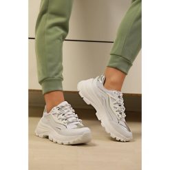 Sneakersy damskie MONEA WHITE/SILVER. Białe sneakersy damskie IVET. W wyprzedaży za 79,00 zł.