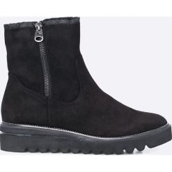 Tamaris - Botki. Czarne buty zimowe damskie Tamaris, z materiału, na obcasie. W wyprzedaży za 139,90 zł.