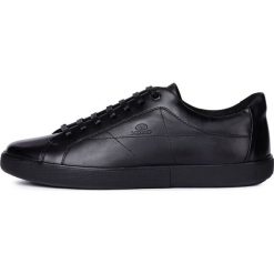 Geox tenisówki męskie Jharrod U925MA 00043 44.0 czarne. Czarne buty wizytowe męskie Geox, bez wzorów, ze skóry, eleganckie, bez zapięcia. Za 389,00 zł.