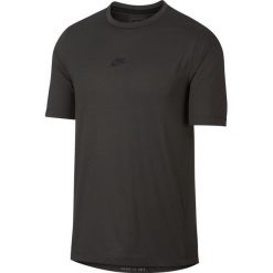 Koszulka Nike NSW Tech Pack (928623-001). Czarne koszulki męskie Nike, m, bez wzorów, z bawełny, bez kołnierzyka, bez rękawów. Za 159,99 zł.