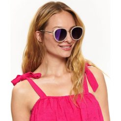 Okulary przeciwsłoneczne damskie. Brązowe okulary przeciwsłoneczne damskie Top Secret. W wyprzedaży za 19,99 zł.